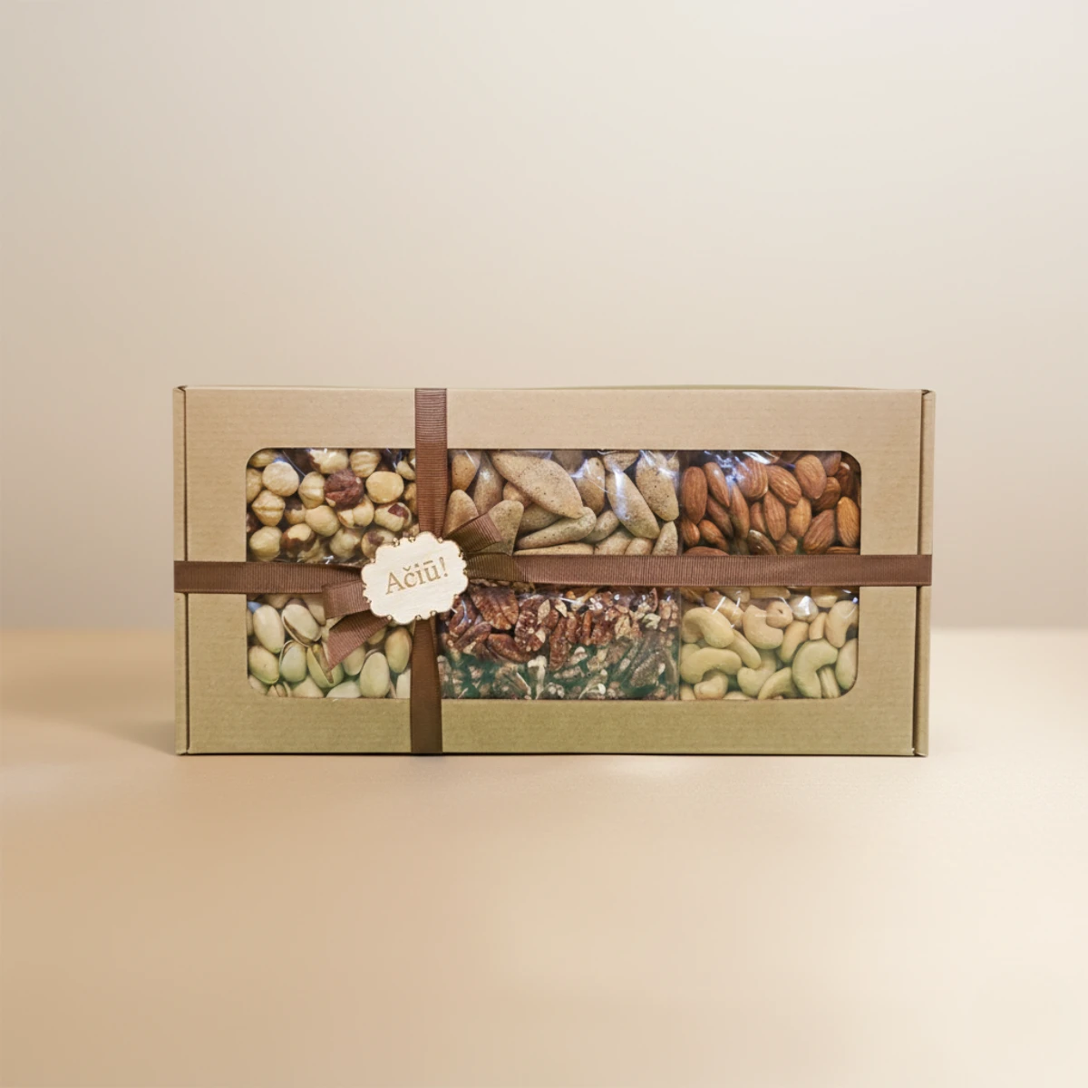 Riešutinė dovana natūralioje dėžutėje – Vai Nai