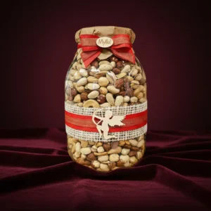 Valentino dienos riešutinis stiklainis 1,8 kg su Kupidono dekoracija – Vai Nai