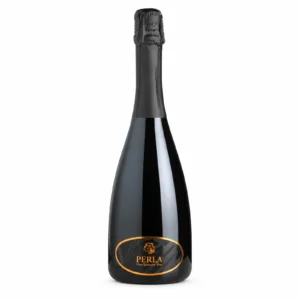 Perla Brut „Campana“ tamsaus stiklo butelis su juoda ir aukso spalvos etikete baltame fone